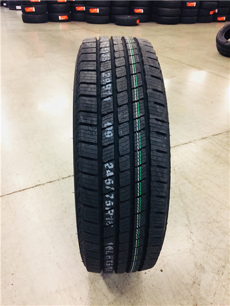 LT235/85R16 10PR KUMHO CRUGEN HT51 120/116R 45K BSW