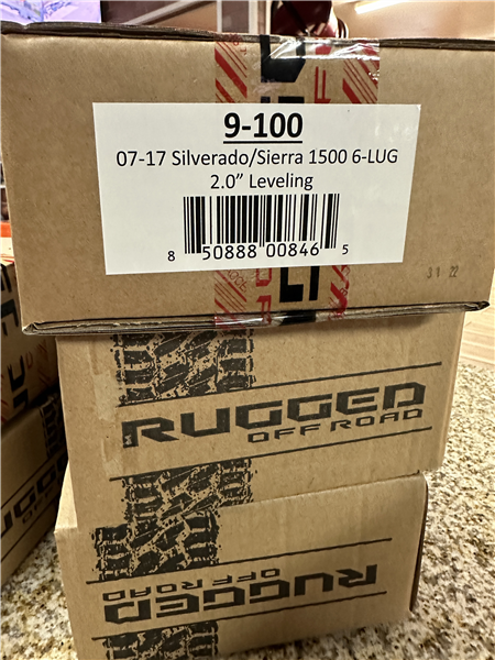 RG-2 "FRONT LEVELING KIT -CHEVY-GMC 2.0 07/17 SILVERDAO/SIERRA 1500 6 LUG