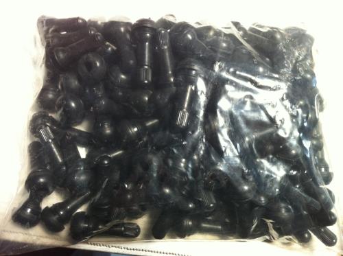 TR413 SNAP-IN RUBBER VALVE STEM BLACK (BAG OF 100)