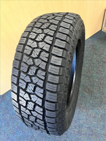 LT245/75R17 DCENTI DC88 A/T 10PLY 121/118Q M+S